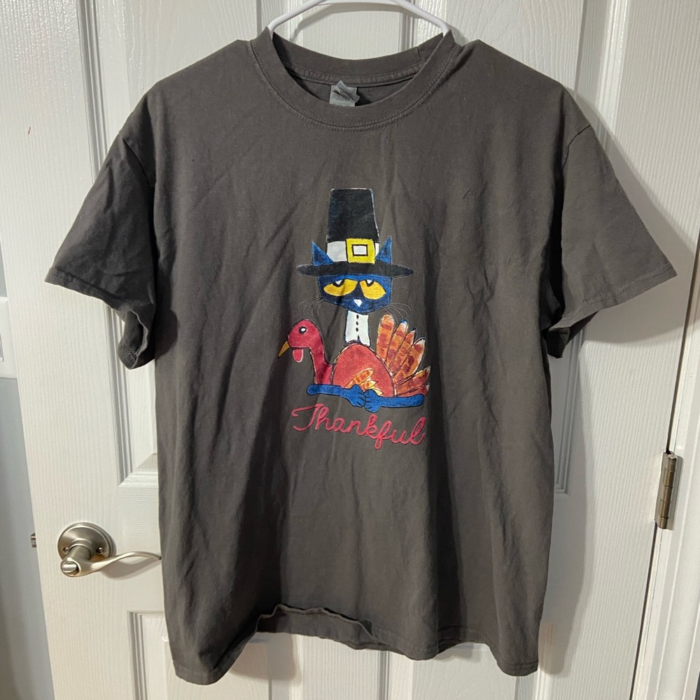 Pete The Cat Thankful Gray Graphic Tee